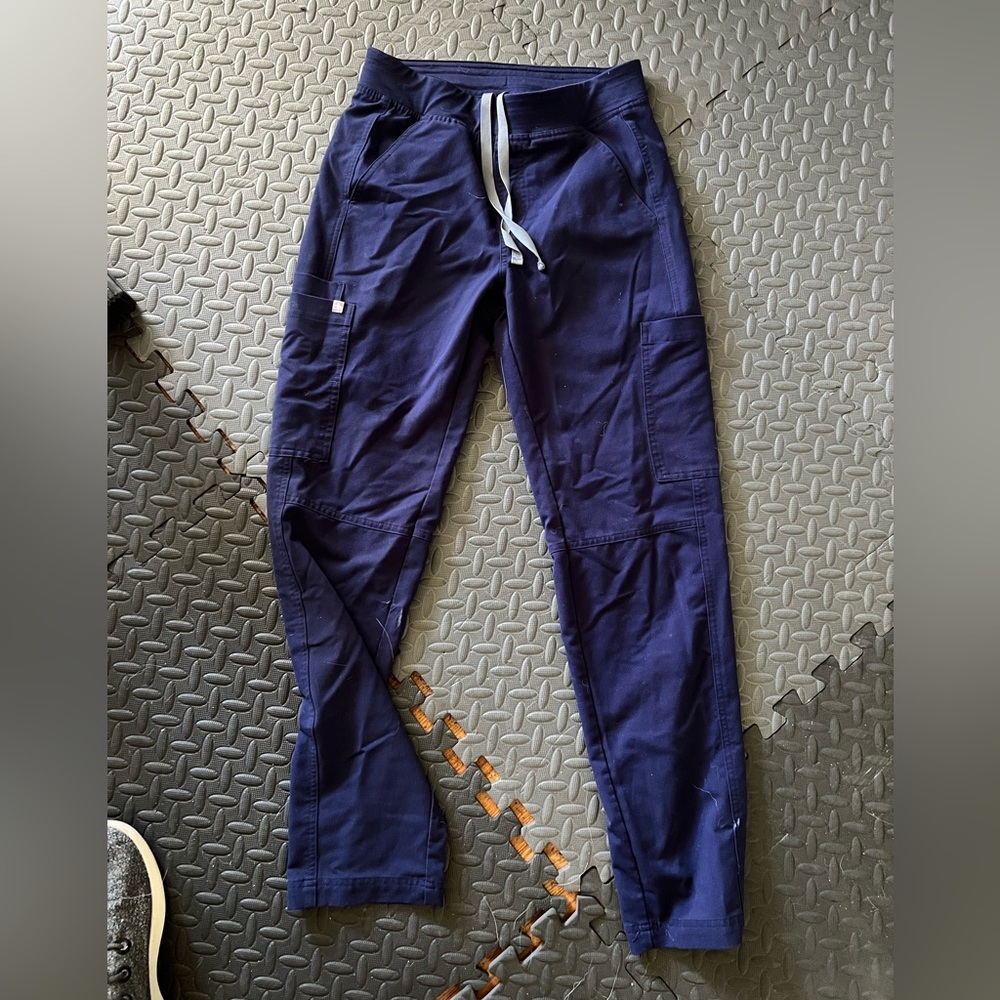 Figs Navy Scrub Pants (XS)